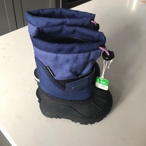 NWT Columbia snow boots